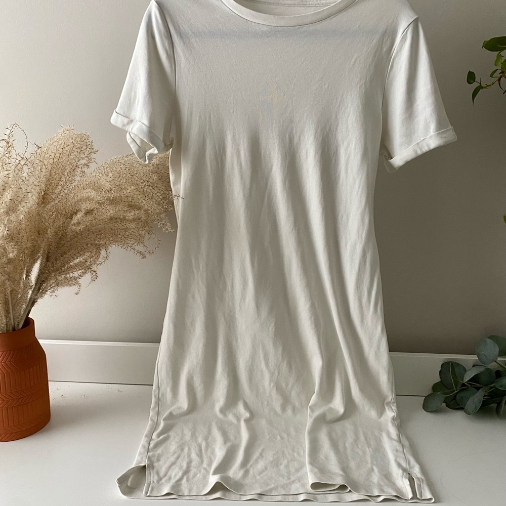 White tshirt dress
